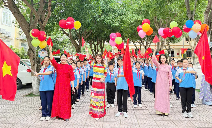 Nhiều trường học ở Nghệ An tuyển dụng 2.253 chỉ ti&ecirc;u hợp đồng lao động - Ảnh 1.