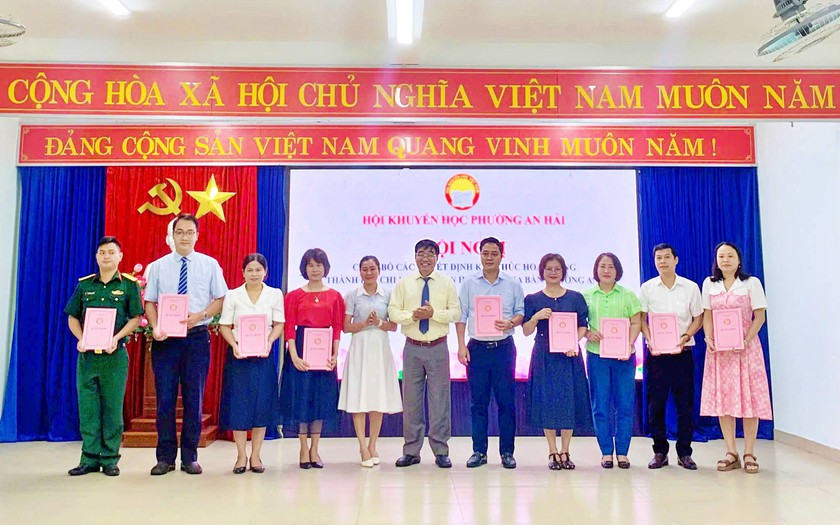 Hội Khuyến học An Hải, Đà Nẵng kiện toàn tổ chức sau sắp xếp, tiếp sức học sinh khó khăn - Ảnh 1.