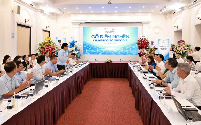 Tọa đ&agrave;m "Gỡ điểm nghẽn chuyển đổi số quốc gia": Đề xuất sử dụng AI Agent trong h&agrave;nh ch&iacute;nh c&ocirc;ng - Ảnh 1.
