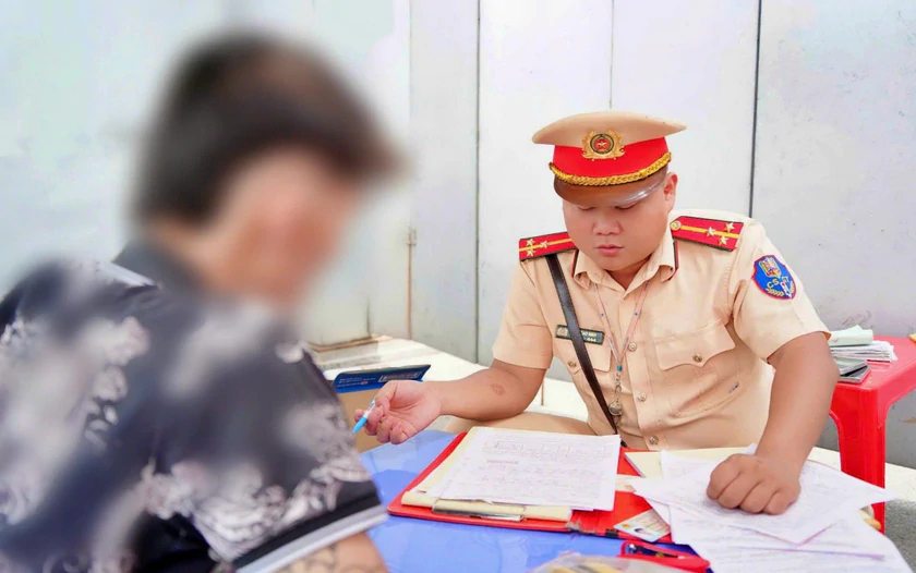 Một tuần, hơn 2.000 trường hợp vi phạm an toàn giao thông trên Quốc lộ 1A bị xử lý - Ảnh 3.