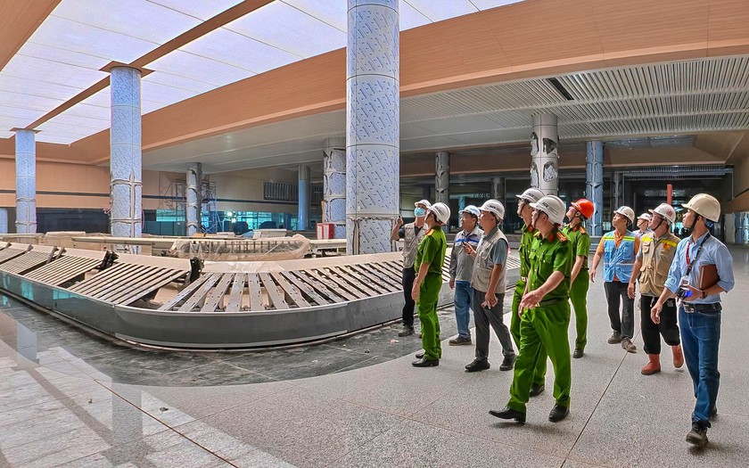 To&agrave;n cảnh b&ecirc;n trong nh&agrave; ga s&acirc;n bay Long Th&agrave;nh trước thời điểm vận h&agrave;nh thử nghiệm - Ảnh 14.