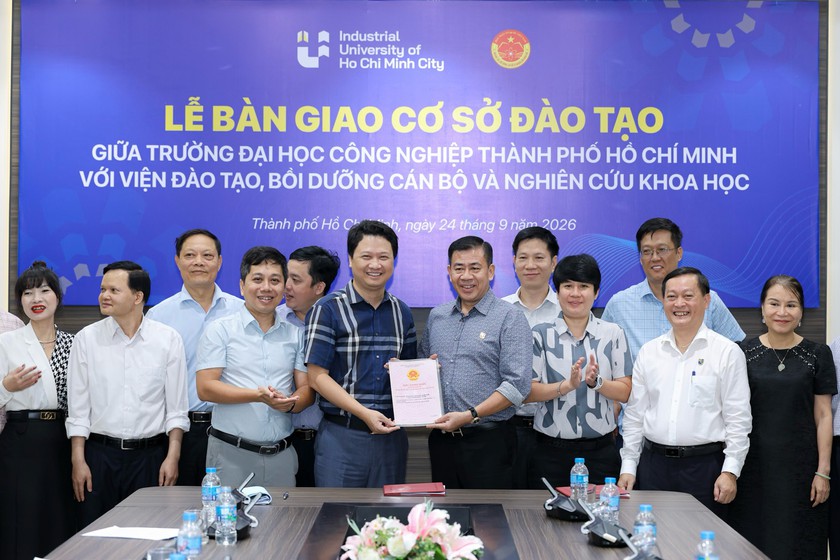 Trường Đại học C&ocirc;ng nghiệp Th&agrave;nh phố Hồ Ch&iacute; Minh tiếp nhận cơ sở mới, mở rộng kh&ocirc;ng gian đ&agrave;o tạo - Ảnh 3.