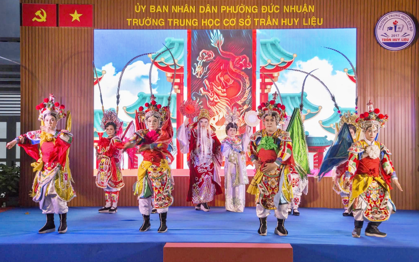 Nghị quyết 80-NQ/TW: Mở đường đưa di sản văn h&oacute;a truyền thống v&agrave;o trường học - Ảnh 1.