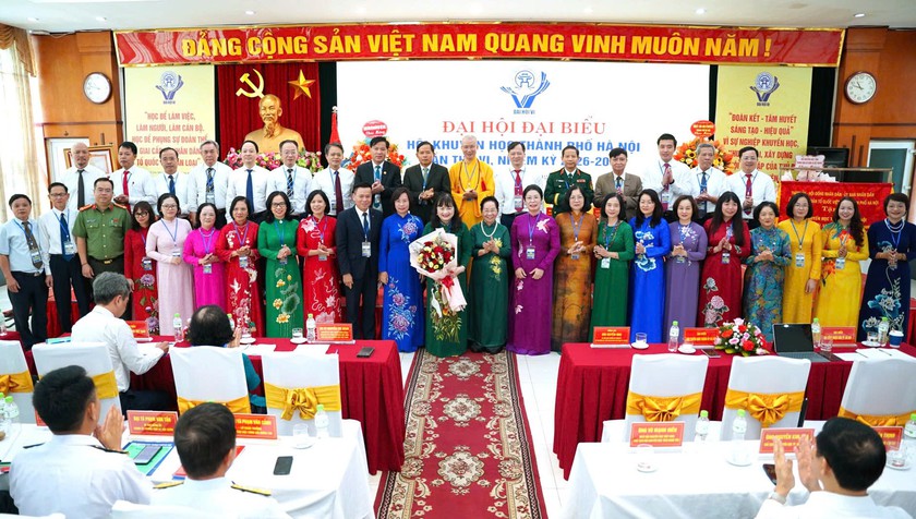 B&agrave; Nguyễn Thị Ngọc Minh t&aacute;i đắc cử Chủ tịch Hội Khuyến học H&agrave; Nội kh&oacute;a VI - Ảnh 12.