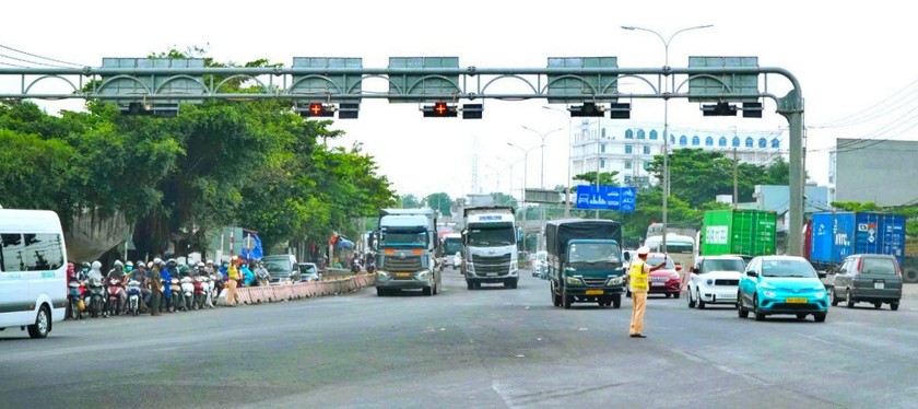 Hơn 2.400 trường hợp vi phạm bị xử l&yacute;, Cảnh s&aacute;t giao th&ocirc;ng Đồng Nai giữ giao th&ocirc;ng th&ocirc;ng suốt kỳ nghỉ lễ - Ảnh 1.