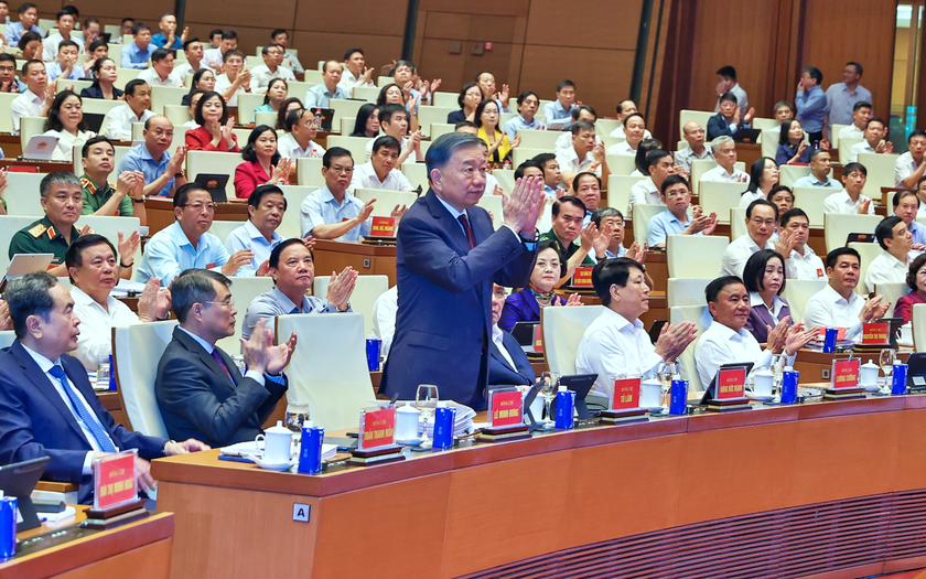 Hội nghị to&agrave;n quốc nghi&ecirc;n cứu, học tập, qu&aacute;n triệt v&agrave; triển khai thực hiện một số Nghị quyết, Chỉ thị của Bộ Ch&iacute;nh trị - Ảnh 1.