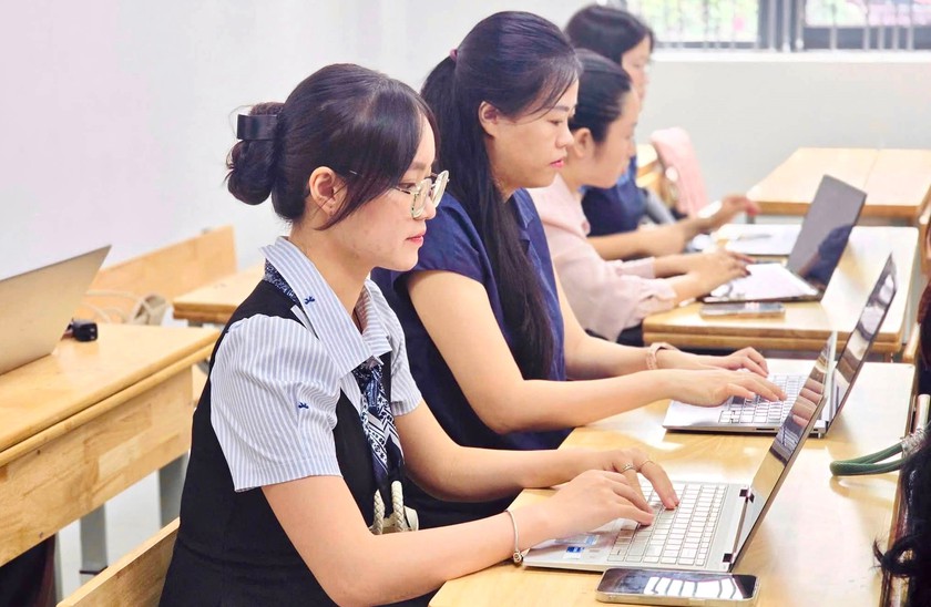Gia hạn x&eacute;t thăng hạng gi&aacute;o vi&ecirc;n đến hết 2026: Cơ hội chuyển tiếp hay sự ph&acirc;n h&oacute;a giữa c&aacute;c địa phương? - Ảnh 1.