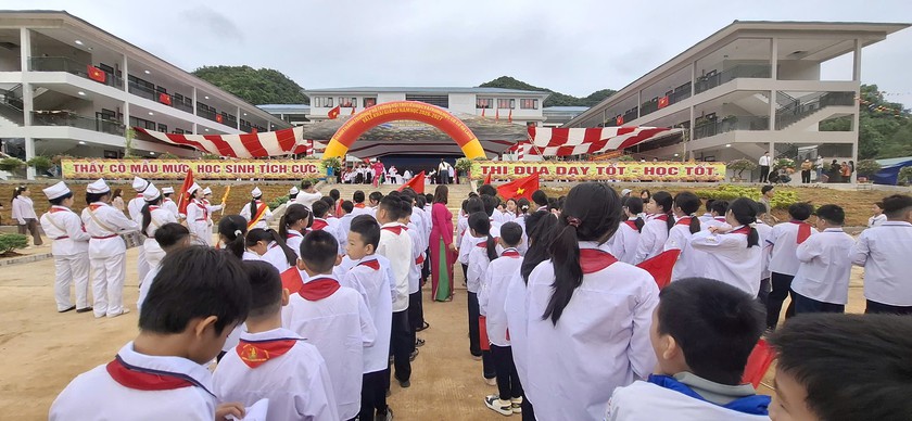 Cao Bằng vào năm học mới: Dấu ấn những ngôi trường nội trú liên cấp nơi biên cương - Ảnh 8.