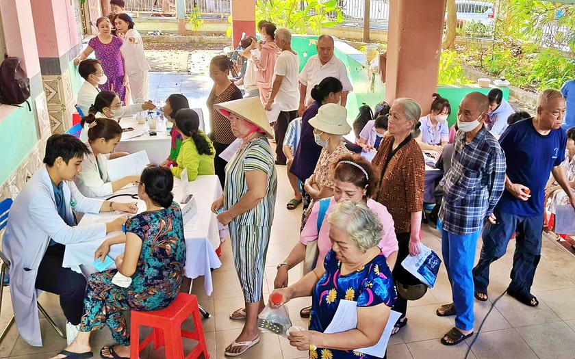 Đã có hơn 4 triệu người dân Thành phố Hồ Chí Minh khám sức khỏe, lập hồ sơ sức khoẻ điện tử - Ảnh 1.