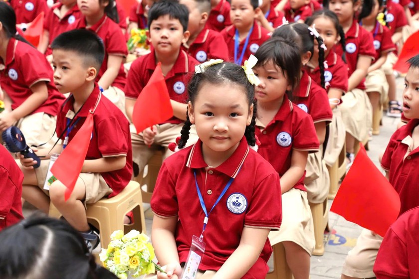Đổi mới gi&aacute;o dục trước hết phải bắt đầu từ c&aacute;ch ch&uacute;ng ta nh&igrave;n người học - Ảnh 1.