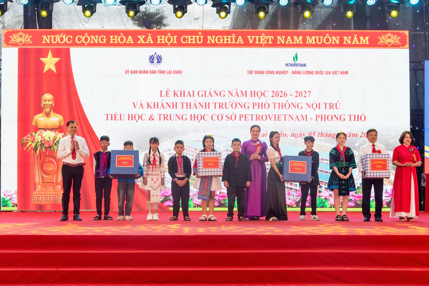 Thêm ngôi trường xinh đẹp giữa núi rừng Tây Bắc - Ảnh 3.