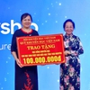 Chủ tịch Hội Khuyến học Việt Nam Nguyễn Thị Doan dự lễ trao học bổng Samsung Thái Nguyên cho 122 học sinh giỏi quốc gia