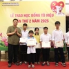 Quỹ Khuyến học, khuyến tài Tô Hiệu trao 200 suất học bổng cho học sinh nghèo vượt khó