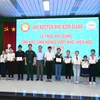 230 suất học bổng tiếp sức học sinh nghèo Kiên Giang đến trường