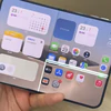 iPhone Duo gần 2.000 USD nứt màn hình sau chưa đầy 20 lần gập mở