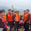 Lào Cai huy động tối đa nhân lực và phương tiện tìm kiếm nạn nhân chìm tàu trên hồ Thác Bà