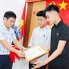 Khen thưởng 2 nam sinh dũng cảm cứu nữ sinh nhảy cầu