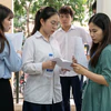 Giám sát phòng thi và cán bộ kiểm tra ở đâu khi điểm thi bị thao túng?