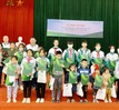 Vietcombank trao tặng 300 triệu đồng cho Quỹ khuyến học thành phố Lào Cai và thị xã Sa Pa