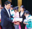 Hà Nam: Trao 300 triệu đồng học bổng tặng học sinh có hoàn cảnh đặc biệt khó khăn