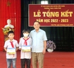 Hội Khuyến học tỉnh Yên Bái hỗ trợ cho học sinh có hoàn cảnh khó khăn tại Văn Chấn