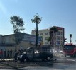 Hải Phòng: Xe ô tô 16 chỗ bốc cháy dữ dội trên đường phố