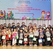 Lâm Đồng: Trao quà tặng 108 học sinh dân tộc thiểu số tham gia hội thi "Tiếng Việt của chúng em"