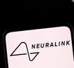 Neuralink của tỷ phú Elon Musk bắt đầu thử nghiệm cấy ghép chip vào não người