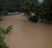 Mưa lớn do hoàn lưu áp thấp nhiệt đới gây nhiều thiệt hại tại các tỉnh miền Trung