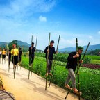 Du khách nô nức về Nghĩa Đô đi cà kheo, chơi ném còn dịp nghỉ lễ 30/4 - 1/5