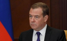 Ukraine phát lệnh truy nã cựu Tổng thống Nga Medvedev