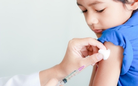 Tăng cường triển khai tiêm vaccine phòng COVID-19 cho trẻ mầm non, học sinh trong các cơ sở giáo dục