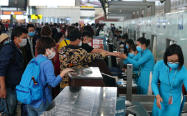 Nhiều chặng bay nội địa kín chỗ dịp Tết Nguyên đán Quý Mão 2023