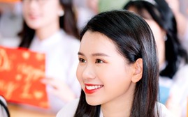 Hành trình chinh phục học bổng 7 trường đại học Mỹ của nữ sinh chuyên Văn tỉnh Hải Dương