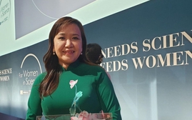 Tiến sĩ Hồ Thị Thanh Vân được UNESCO trao giải thưởng Nhà khoa học nữ trẻ tài năng thế giới 2022