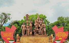 Khánh thành Tượng đài “Công an nhân dân vì dân phục vụ”