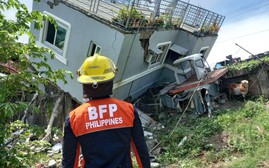 Nhân chứng vụ động đất ở Philippines: "Tôi nghĩ rằng mặt đất sẽ nứt ra"