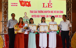 Quảng Nam: Trao giải thưởng khuyến học Võ Chí Công cho 32 cá nhân có thành tích học tập xuất sắc