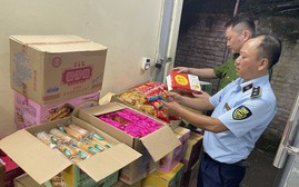 Hà Nội: Tạm giữ hàng nghìn bánh Trung Thu nghi nhập lậu