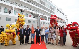 Quảng Ninh đón những vị khách du lịch quốc tế đầu tiên