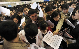 Lý do thanh niên Trung Quốc lựa chọn làm công việc tạm thời trong Chính phủ