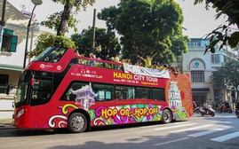 4.000 nhân viên phục vụ trên xe làm gì khi Hà Nội sử dụng vé điện tử trên các tuyến xe buýt