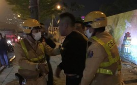 Hà Nội: Xử lý nghiêm lái xe vi phạm nồng độ cồn, hất cảnh sát giao thông lên nắp capo