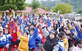 Lào Cai hỗ trợ hơn 26 tỷ đồng học phí cho học sinh vùng khó khăn