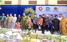 Lâm Đồng: Tuyên truyền phòng chống bạo lực học đường và tặng quà cho học sinh, gia đình có hoàn cảnh khó khăn