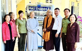Lâm Đồng: Trao 10 máy lọc nước và bình chứa nước tặng trường học vùng sâu, vùng xa