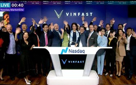 VinFast rung chuông ra mắt thành công trên Nasdaq Global Select Market