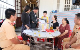 Lâm Đồng: Trao hỗ trợ của Quỹ Khuyến học Việt Nam đến con, gia đình chiến sĩ hy sinh khi cứu nạn