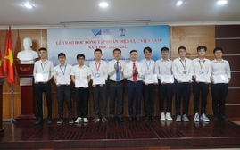 EVN trao học bổng cho sinh viên Đại học Quốc gia Thành phố Hồ Chí Minh