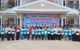 Quỹ Khuyến học Việt Nam trao 80 suất học bổng tặng học sinh vượt khó, hiếu học tại Sơn La